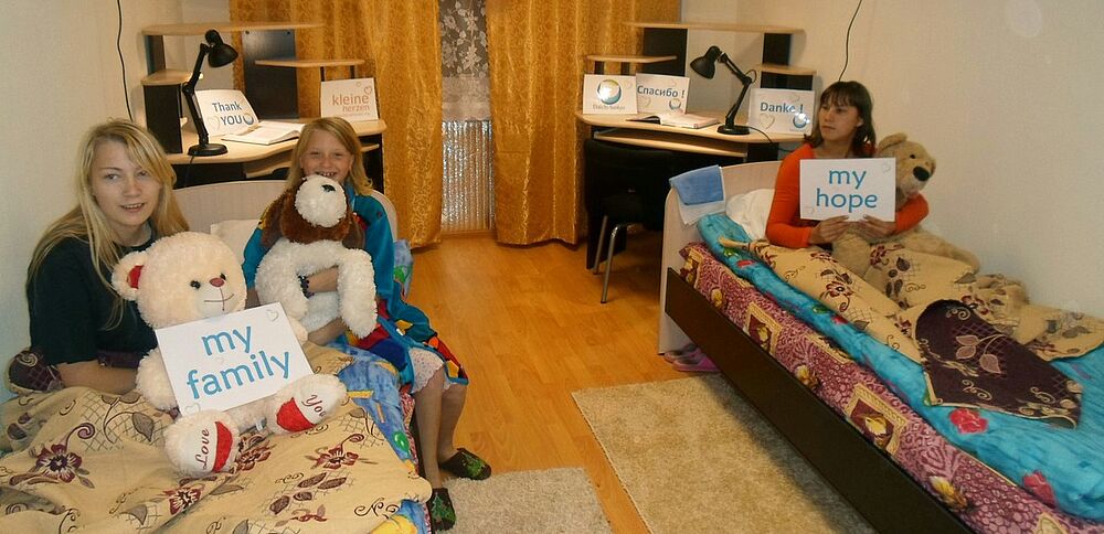 A big event: The girls moved into their room.